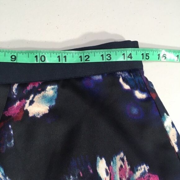 ELLEN TRACY CIRCLE MULTI COLOR FLORAL SKIRT SZ 8 ART TO WEAR - Picture 6 of 11